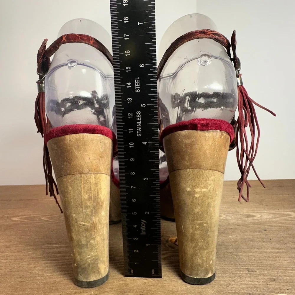 Nine West Braided Leather Wood Platform T Strap Sandals Boho 5M Velvet Wood Heel